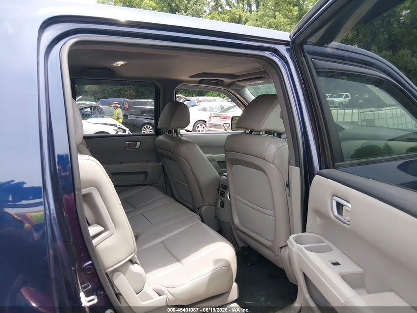 2014 Honda Pilot VIN 5FNYF4H5XEB002288 IAAI salvage auction — REAR END, Salvage (Kansas), sold $1,650 on 2026-07-09 (photo 8)