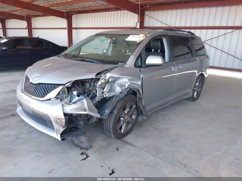 2014 Toyota Sienna VIN 5TDXK3DC6ES472481 IAAI salvage auction — LEFT FRONT, Salvage (California), sold $4,250 on 2026-07-14 (photo 2)