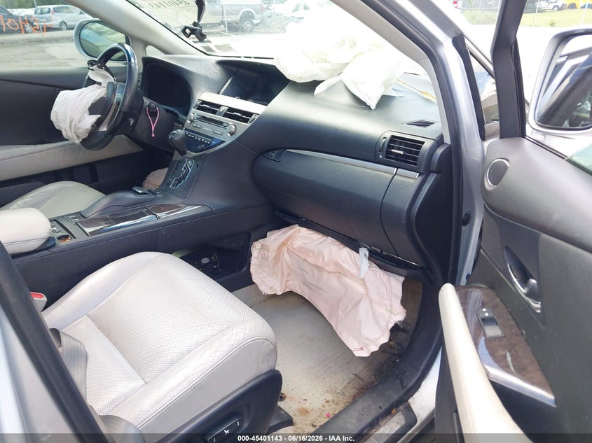 2015 Lexus VIN 2T2BK1BA6FC321680 IAAI salvage auction — FRONT & REAR, Salvage Title, sold $5,600 on 2026-08-26 (photo 5)
