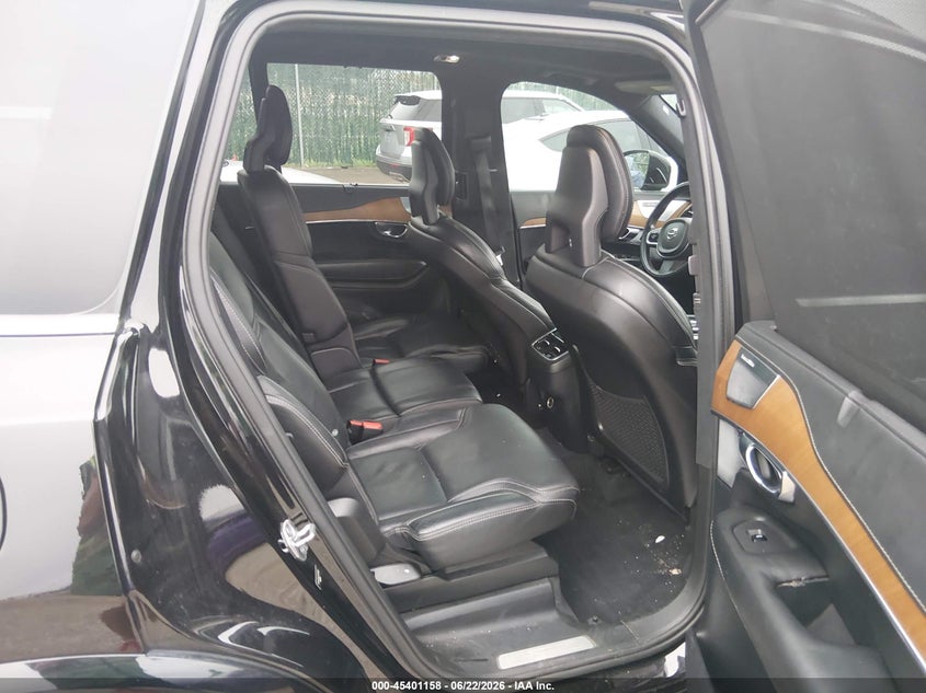 2018 Volvo Xc90 VIN YV4A22PL9J1370043 IAAI salvage auction — HAIL, Salvage Title, sold $8,350 on 2026-08-07 (photo 8)