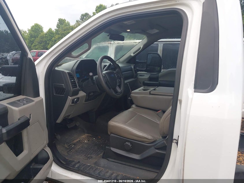 2019 Ford F550 VIN 1FDUF5GY5KEE76397 IAAI salvage auction — FRONT END, Clear (North Carolina), sold $8,100 on 2026-07-08 (photo 6)