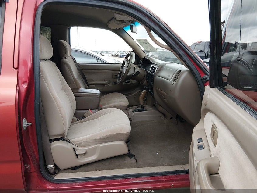 2001 Toyota Tacoma VIN 5TEGN92N71Z803922 IAAI salvage auction — LEFT SIDE, Salvage (Texas), sold $1,650 on 2026-07-28 (photo 5)