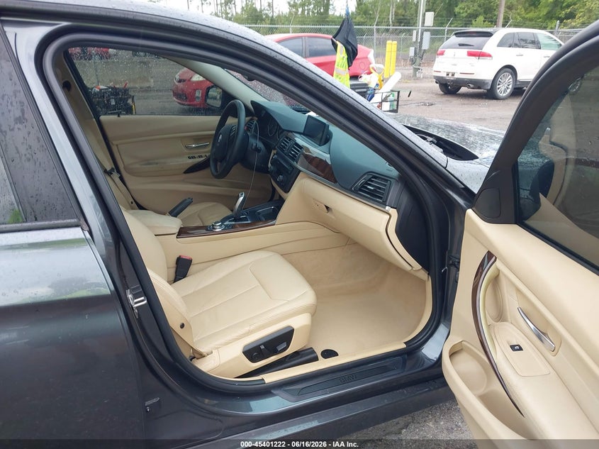 2013 BMW 3 series VIN WBA3A9C58DF475286 IAAI salvage auction — NORMAL WEAR, Clear (Florida), sold $1,650 on 2026-07-14 (photo 5)