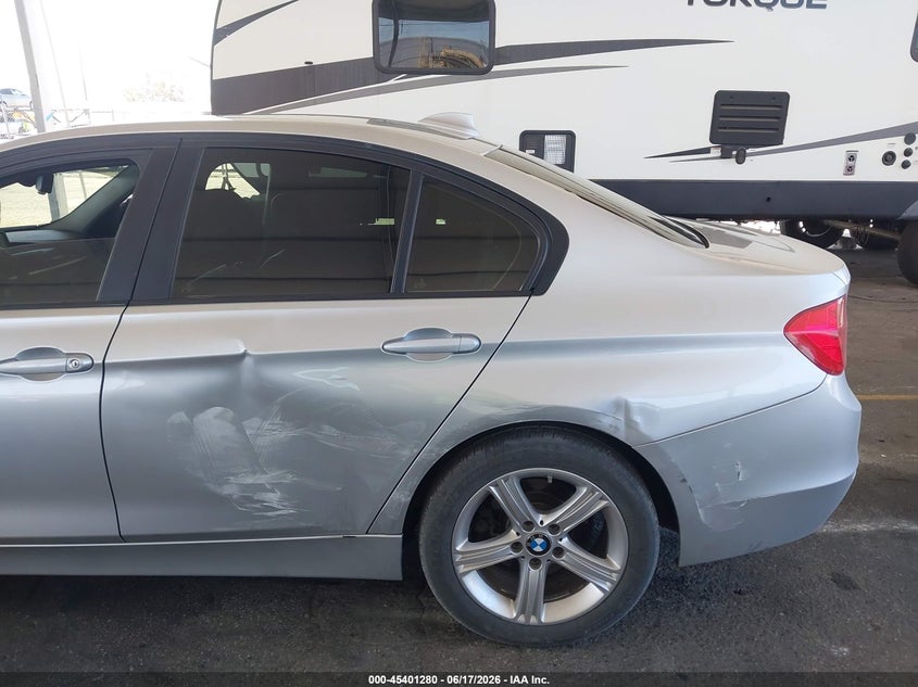 2014 BMW 3er VIN WBA3D3C52EK155930 IAAI salvage auction — LEFT SIDE, Salvage (California), sold $950 on 2026-07-14 (photo 6)