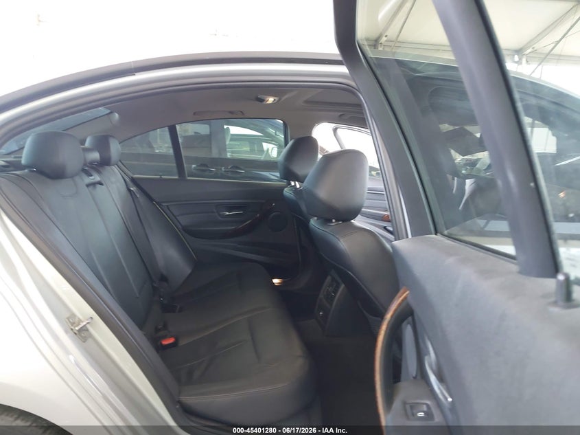 2014 BMW 3er VIN WBA3D3C52EK155930 IAAI salvage auction — LEFT SIDE, Salvage (California), sold $950 on 2026-07-14 (photo 8)