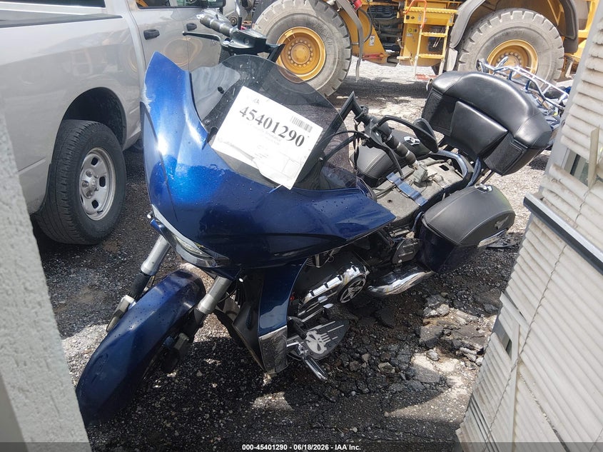 2011 Victory motorcycles Cross country VIN 5VPDB36N3B3002506 IAAI salvage auction — RIGHT SIDE, Salvage (South Carolina), sold $2,300 on 2026-07-28 (photo 2)