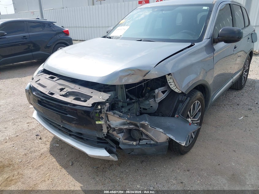2017 Mitsubishi Outlander VIN JA4AD2A39HZ039605 IAAI salvage auction — FRONT END, Salvage (Texas), sold $2,100 on 2026-07-09 (photo 6)