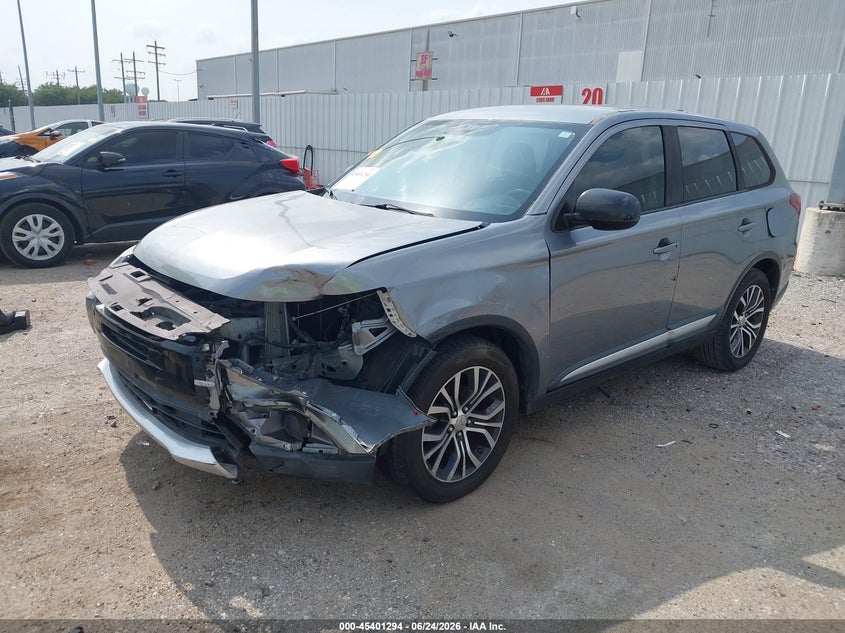 2017 Mitsubishi Outlander VIN JA4AD2A39HZ039605 IAAI salvage auction — FRONT END, Salvage (Texas), sold $2,100 on 2026-07-09 (photo 2)