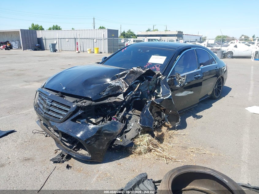 2019 Mercedes-benz VIN WDDUG6GB8KA493758 IAAI salvage auction — ENGINE DAMAGE, Wait Title, sold $3,500 on 2026-08-13 (photo 2)