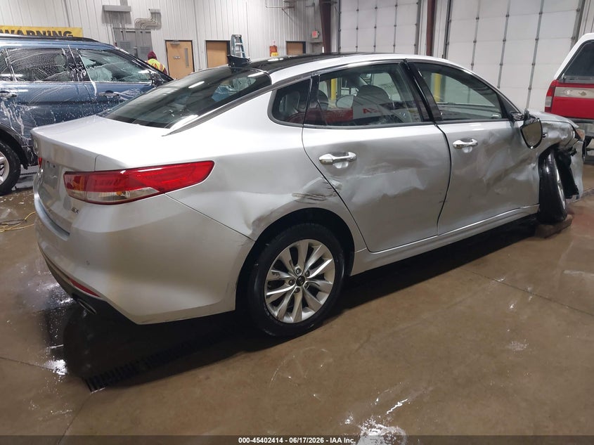 2018 Kia Optima VIN 5XXGU4L3XJG260910 IAAI salvage auction — FRONT END, Salvage (North Dakota), sold $2,650 on 2026-07-16 (photo 4)