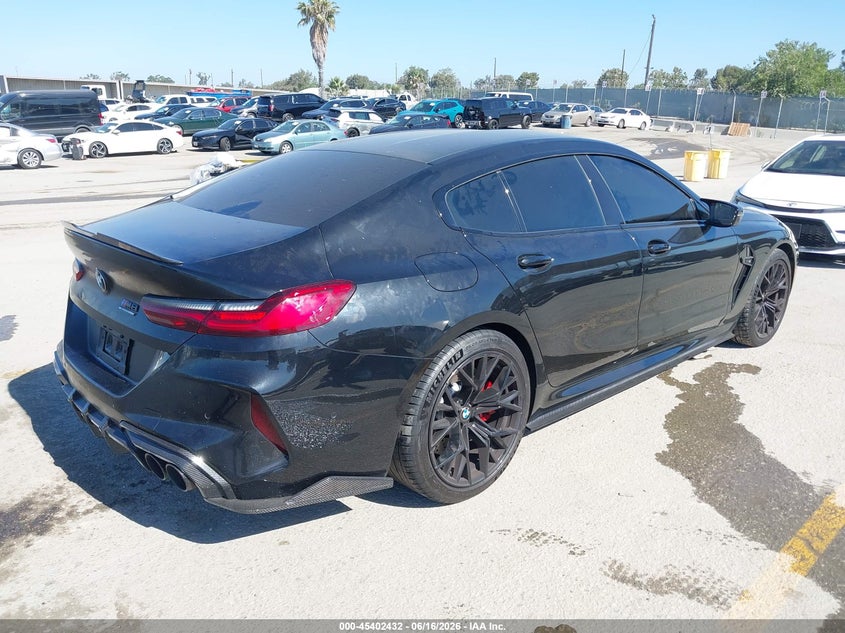 2022 BMW M8 VIN WBSGV0C03NCH33883 IAAI salvage auction — FRONT END, Salvage (California), sold $42,250 on 2026-07-15 (photo 4)