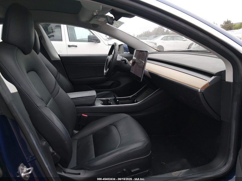 2018 Tesla Model 3 VIN 5YJ3E1EA8JF009036 IAAI salvage auction — FRONT END, Salvage Title, sold $5,700 on 2026-07-29 (photo 5)
