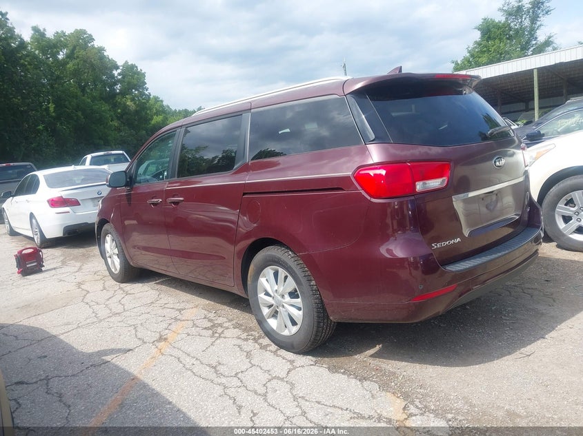 2015 Kia SEDONA VIN KNDMB5C18F6024159 IAAI salvage auction — NORMAL WEAR, Clear - Dealer Only (Kansas), sold $825 on 2026-07-22 (photo 3)