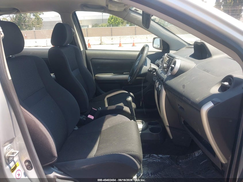 2004 Scion Xa VIN JTKKT604940077812 IAAI salvage auction — NORMAL WEAR, App For Dup Clear (California), sold $325 on 2026-07-20 (photo 5)