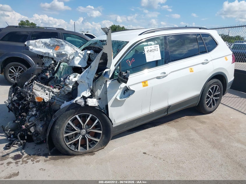 2021 Volkswagen Tiguan VIN 3VV3B7AX2MM045330 IAAI salvage auction — FRONT END, Wait Title, sold $900 on 2026-09-03 (photo 2)