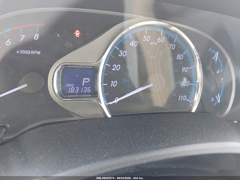 2014 Toyota Sienna VIN 5TDYK3DC7ES418109 IAAI salvage auction — LEFT FRONT, Clear (Tennessee), sold $3,300 on 2026-07-14 (photo 7)