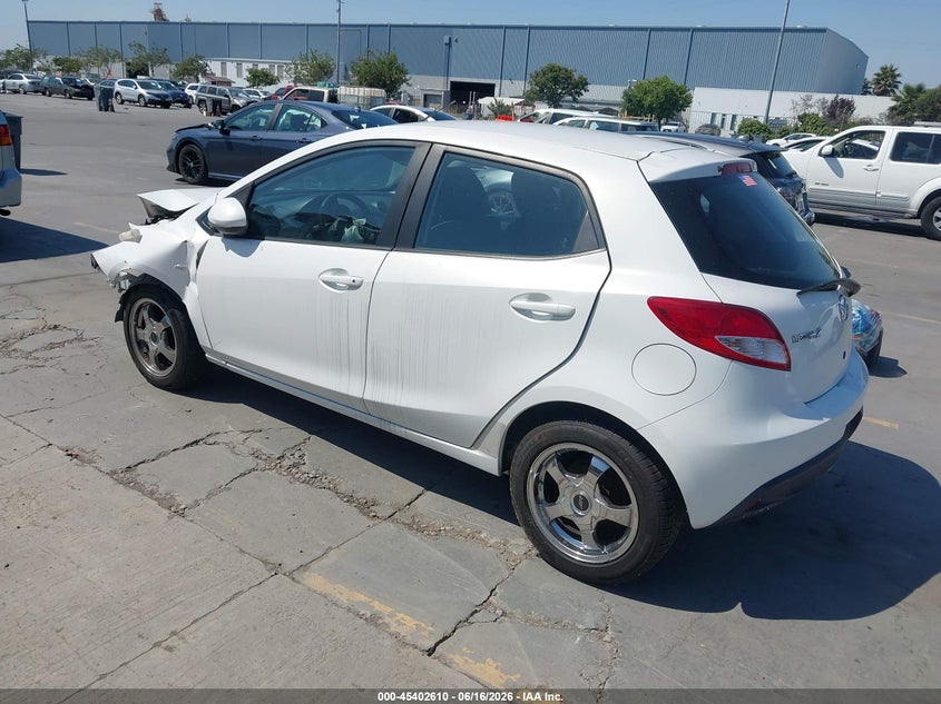 2011 Mazda 2 VIN JM1DE1HZ5B0101792 IAAI salvage auction — NORMAL WEAR, Salvage (Texas), sold $25 on 2026-07-29 (photo 3)