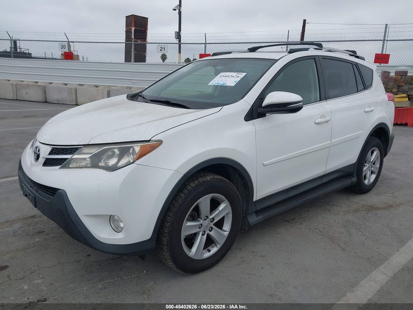 2014 Toyota Rav 4 VIN JTMWFREV8EJ020225 IAAI salvage auction — RIGHT SIDE, Salvage (California), sold $4,450 on 2026-07-08 (photo 2)