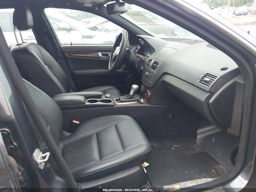 2010 Mercedes-benz C-klasse VIN WDDGF8BB7AF367976 IAAI salvage auction — FRONT END, Mv-907A (New York), sold $500 on 2026-07-14 (photo 5)