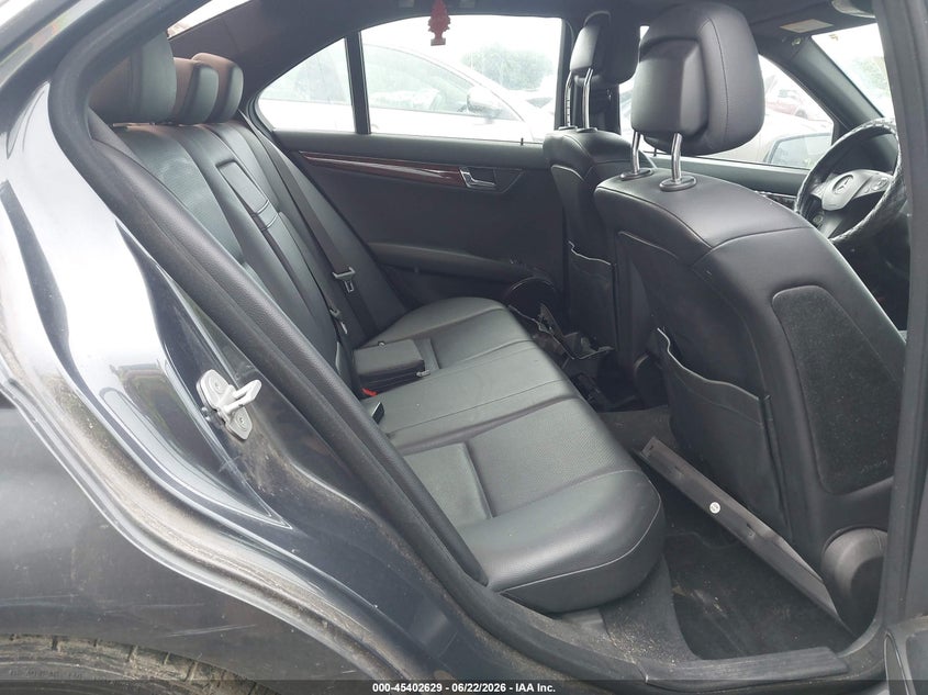2010 Mercedes-benz C-klasse VIN WDDGF8BB7AF367976 IAAI salvage auction — FRONT END, Mv-907A (New York), sold $500 on 2026-07-14 (photo 8)