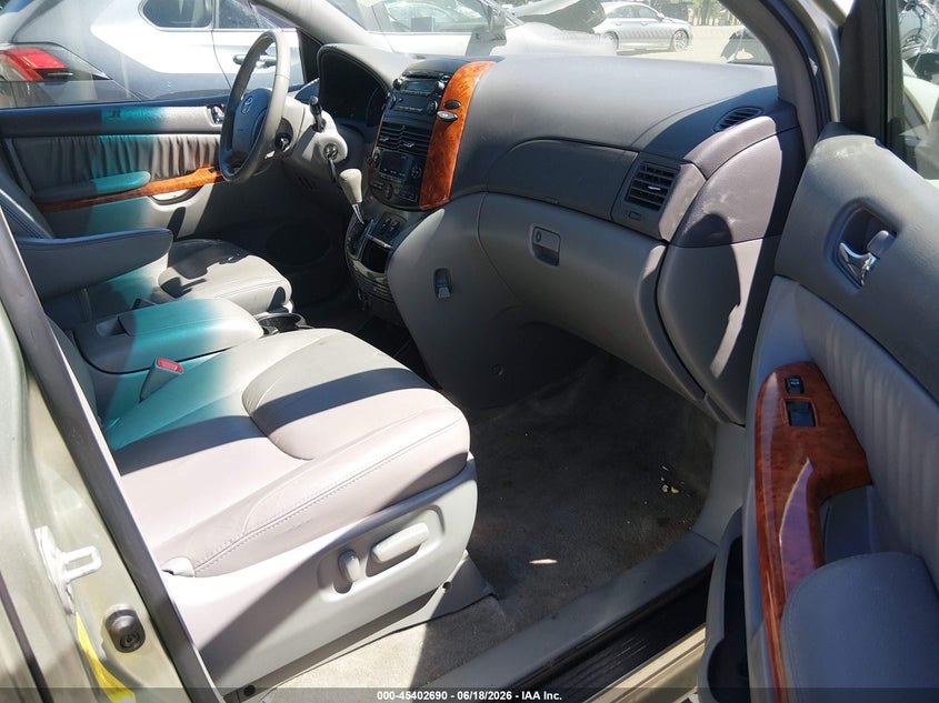2009 Toyota Sienna VIN 5TDZK22C39S261332 IAAI salvage auction — SIDE, Bill Of Sale (Washington), sold $1,050 on 2026-07-22 (photo 5)