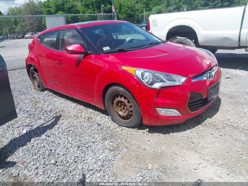 2013 Hyundai Veloster VIN KMHTC6AD3DU142653 IAAI salvage auction — NORMAL WEAR, Clear (New York), sold $250 on 2026-07-14 (photo 1)