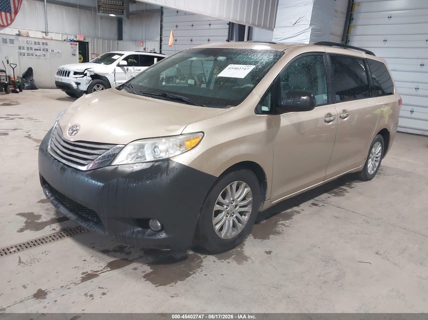 2012 Toyota Sienna VIN 5TDYK3DC2CS245385 IAAI salvage auction — NORMAL WEAR, Clear (Montana), sold $1,050 on 2026-07-17 (photo 2)