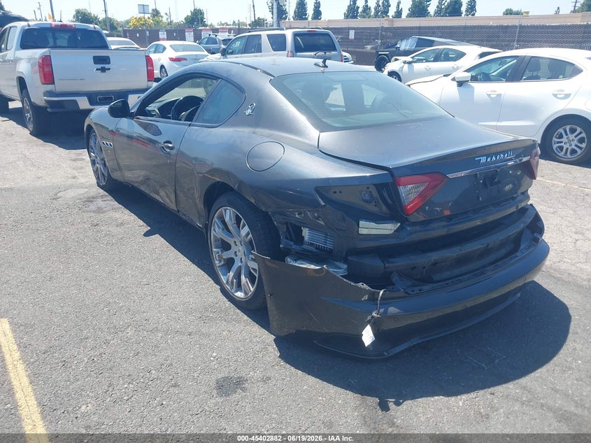 2014 Maserati Granturismo VIN ZAM45VLA7E0081523 IAAI salvage auction — REAR END, Salvage (California), sold $5,600 on 2026-07-29 (photo 3)