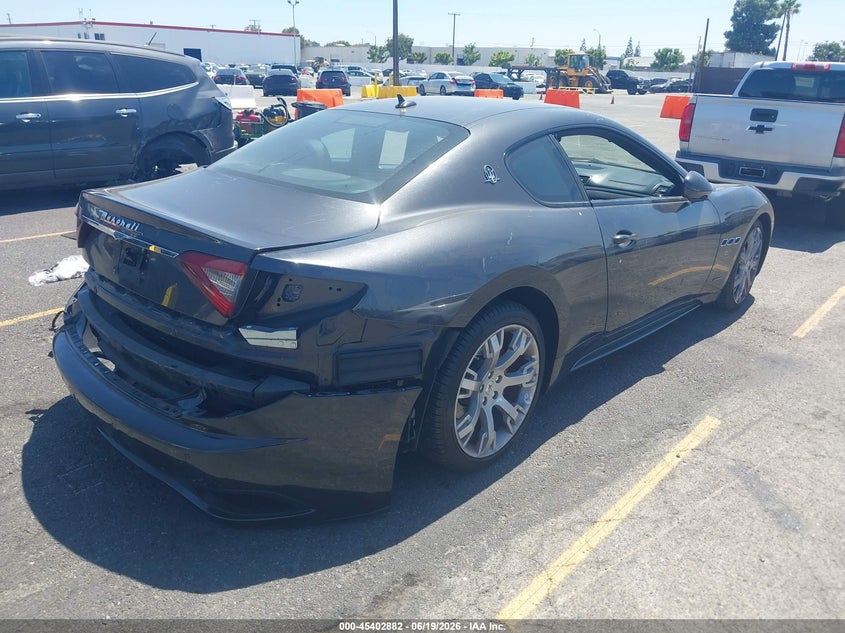 2014 Maserati Granturismo VIN ZAM45VLA7E0081523 IAAI salvage auction — REAR END, Salvage (California), sold $5,600 on 2026-07-29 (photo 4)