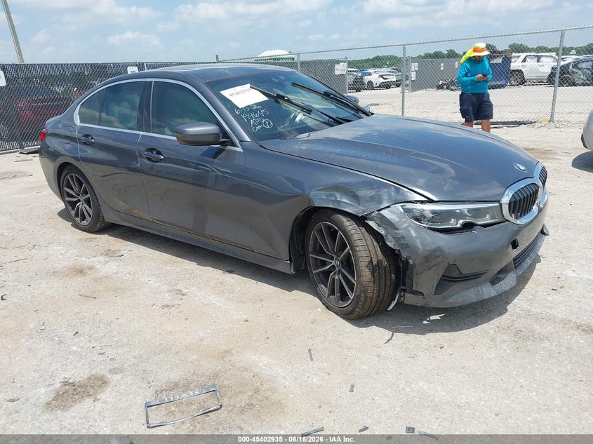 2021 BMW 3er VIN 3MW5R1J06M8B91500 IAAI salvage auction — FRONT END, Salvage Title, sold $8,900 on 2026-07-31 (photo 1)