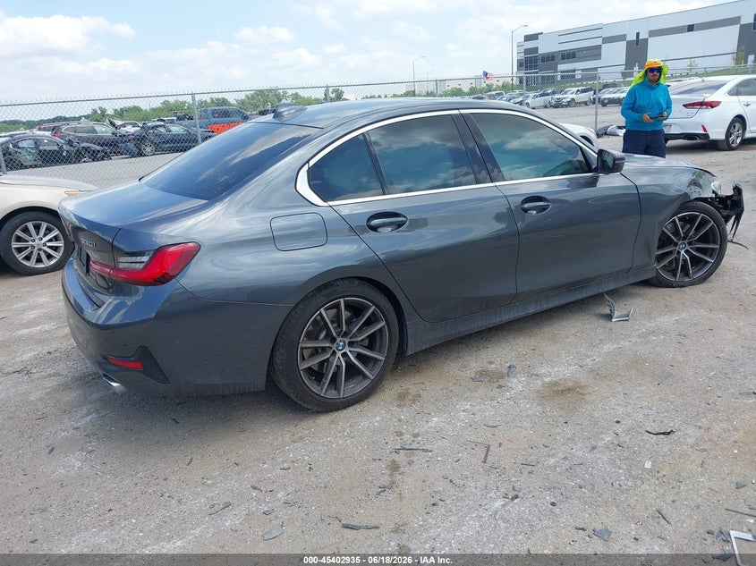 2021 BMW 3er VIN 3MW5R1J06M8B91500 IAAI salvage auction — FRONT END, Salvage Title, sold $8,900 on 2026-07-31 (photo 4)