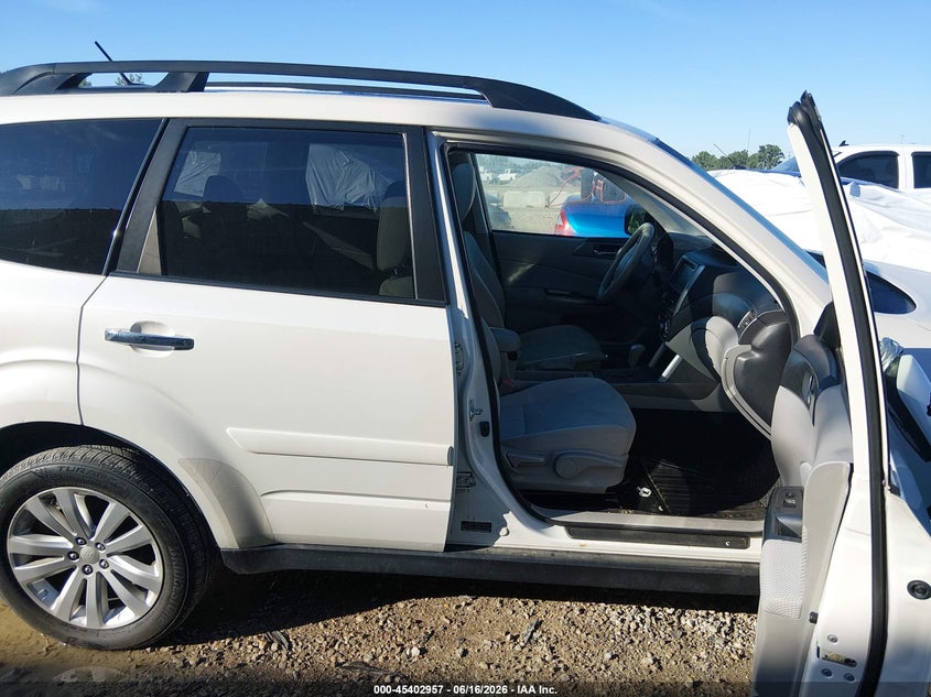 2012 Subaru Forester VIN JF2SHBDC0CH456329 IAAI salvage auction — NORMAL WEAR, Original (Ohio), sold $375 on 2026-07-22 (photo 5)