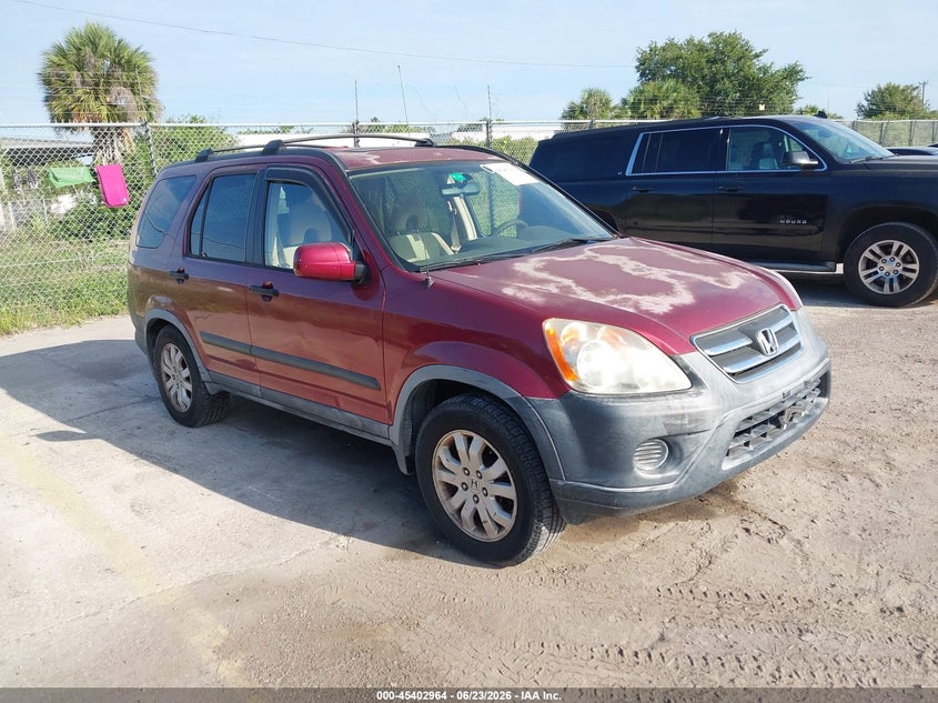 2005 Honda Cr-v VIN JHLRD788X5C033367 IAAI salvage auction — NORMAL WEAR, Clear (Florida), sold $300 on 2026-07-08 (photo 1)