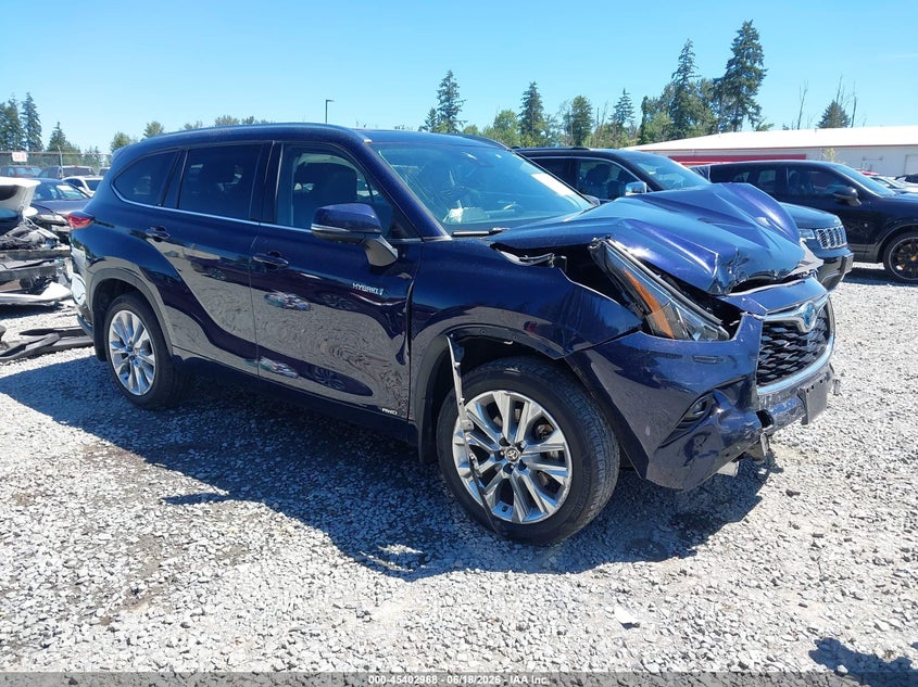 2021 Toyota Highlander VIN 5TDXBRCH6MS528501 IAAI salvage auction — FRONT END, Bill Of Sale (Washington), sold $11,800 on 2026-07-17 (photo 1)