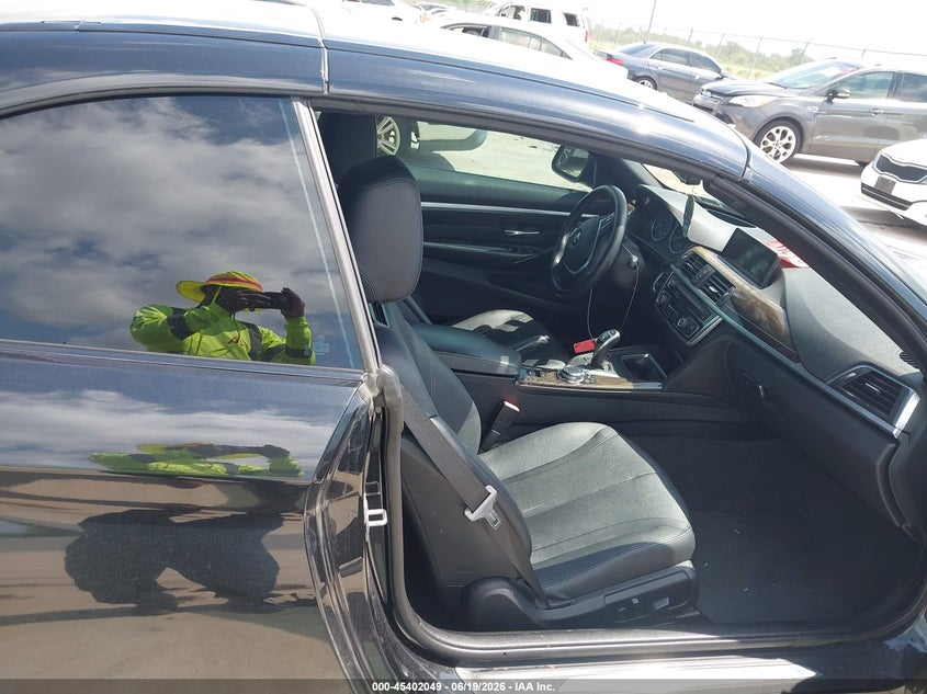 2015 BMW 4er VIN WBA3T3C5XF5A40546 IAAI salvage auction — WATER/FLOOD, Salvage Title, sold $1,900 on 2026-08-21 (photo 5)