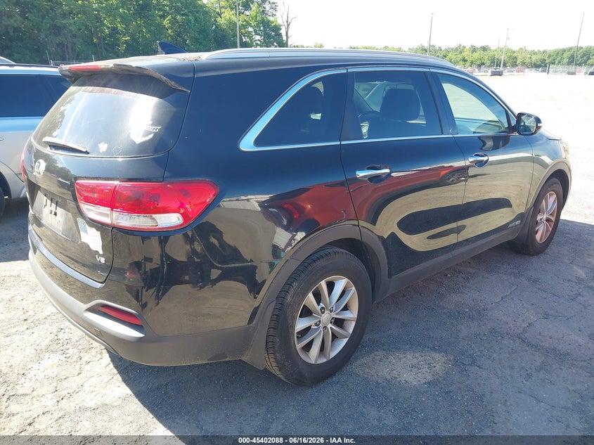 2016 Kia Sorento VIN 5XYPGDA54GG090009 IAAI salvage auction — NORMAL WEAR, Clear (Virginia), sold $2,175 on 2026-07-15 (photo 4)