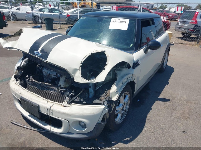 2013 Mini VIN WMWSU3C54DT683697 IAAI salvage auction — FRONT END, Salvage Title, sold $400 on 2026-07-22 (photo 2)