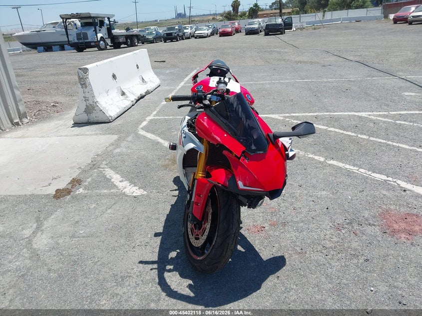 2015 Yamaha Yzf VIN JYARN39Y4FA000522 IAAI salvage auction — FRONT END, Salvage Title, sold $1,100 on 2026-07-29 (photo 5)