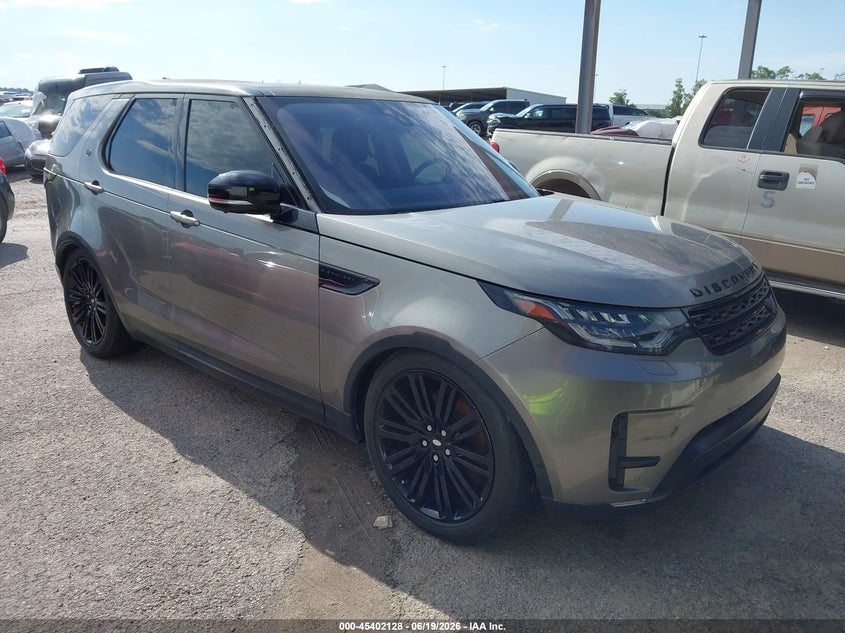 2017 Land rover Discovery VIN SALRTBBV5HA015207 IAAI salvage auction — NORMAL WEAR, Clear (Tennessee), sold $2,600 on 2026-07-19 (photo 1)