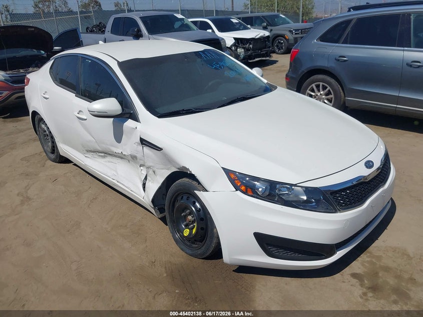 2011 Kia Optima VIN KNAGM4A71B5154659 IAAI salvage auction — RIGHT SIDE, Salvage (California), sold $650 on 2026-07-22 (photo 1)
