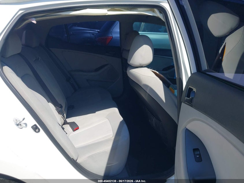 2011 Kia Optima VIN KNAGM4A71B5154659 IAAI salvage auction — RIGHT SIDE, Salvage (California), sold $650 on 2026-07-22 (photo 8)