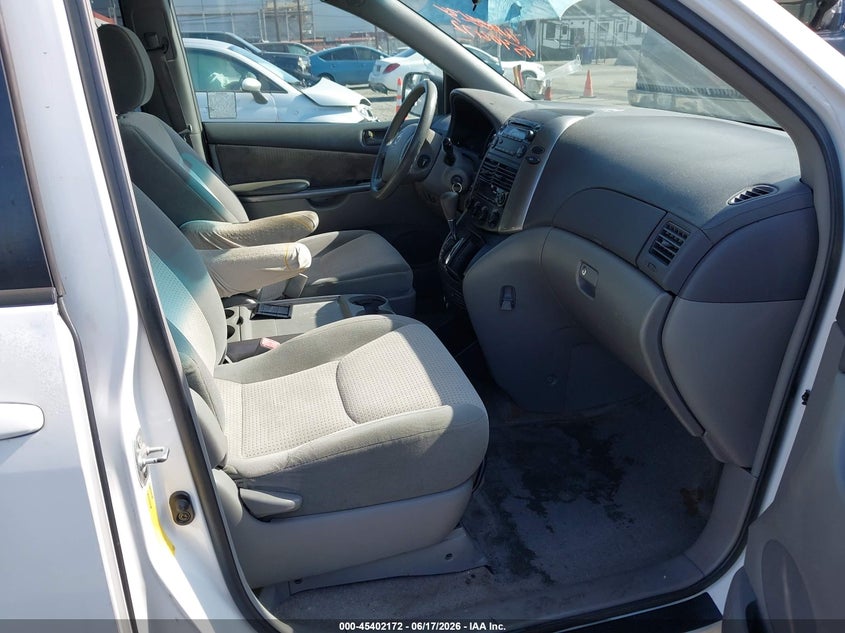 2010 Toyota Sienna VIN 5TDKK4CC4AS300350 IAAI salvage auction — NORMAL WEAR, Clear - Dealer Only (California), sold $675 on 2026-07-07 (photo 5)