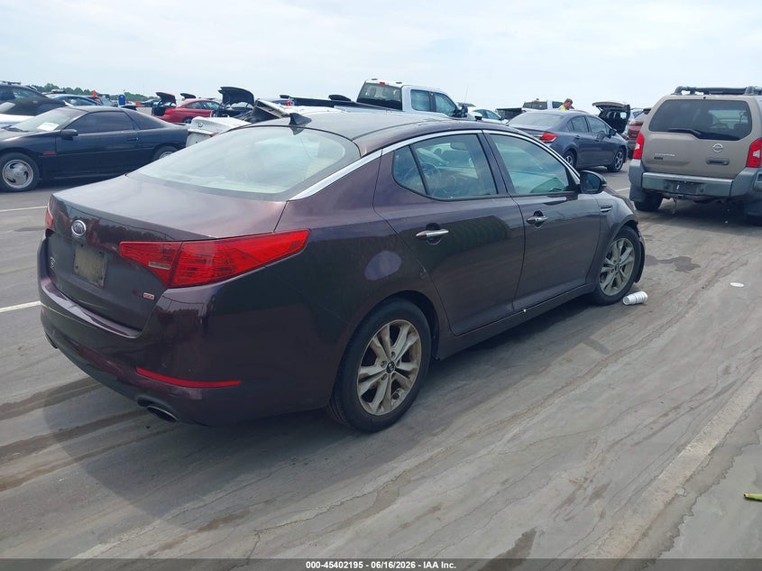 2011 Kia Optima VIN KNAGN4A77B5086512 IAAI salvage auction — NORMAL WEAR, Clear (North Carolina), sold $375 on 2026-07-22 (photo 4)
