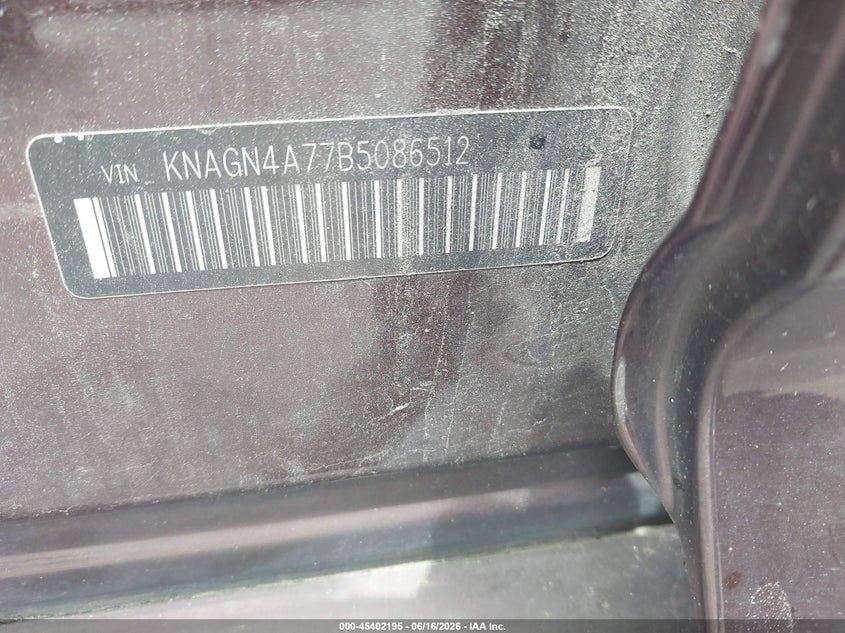 2011 Kia Optima VIN KNAGN4A77B5086512 IAAI salvage auction — NORMAL WEAR, Clear (North Carolina), sold $375 on 2026-07-22 (photo 9)