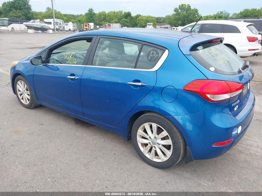 2015 Kia Forte VIN KNAFX5A84F5283857 IAAI salvage auction — NORMAL WEAR, Clear (Virginia), sold $1,000 on 2026-07-14 (photo 3)