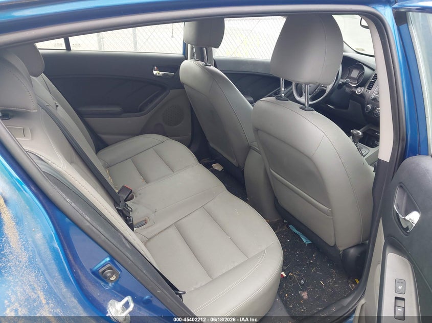 2015 Kia Forte VIN KNAFX5A84F5283857 IAAI salvage auction — NORMAL WEAR, Clear (Virginia), sold $1,000 on 2026-07-14 (photo 8)