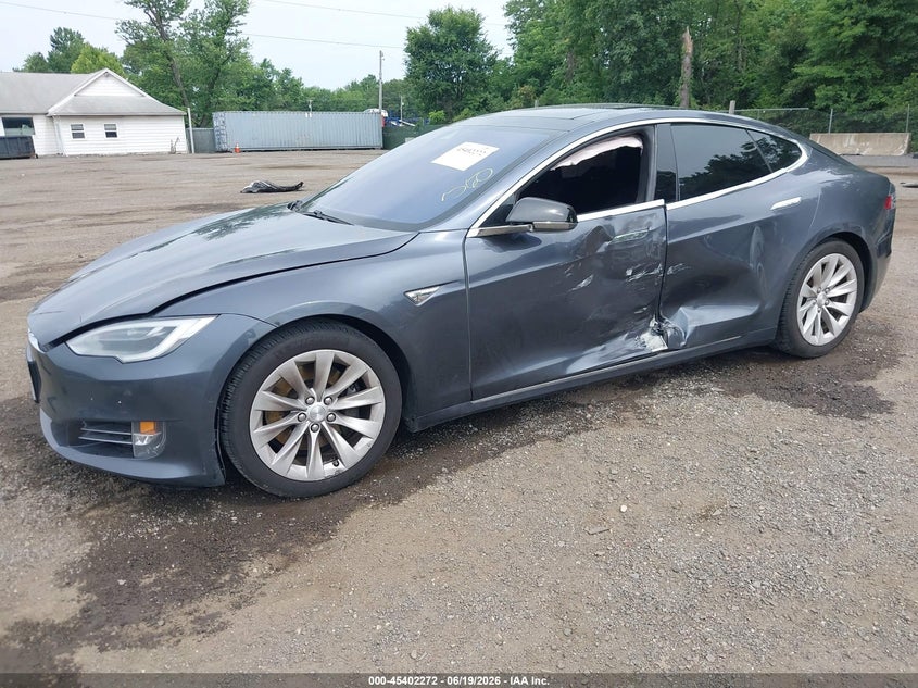 2016 Tesla Model s VIN 5YJSA1E23GF145311 IAAI salvage auction — SIDE, Salvage Title, sold $3,800 on 2026-07-31 (photo 2)