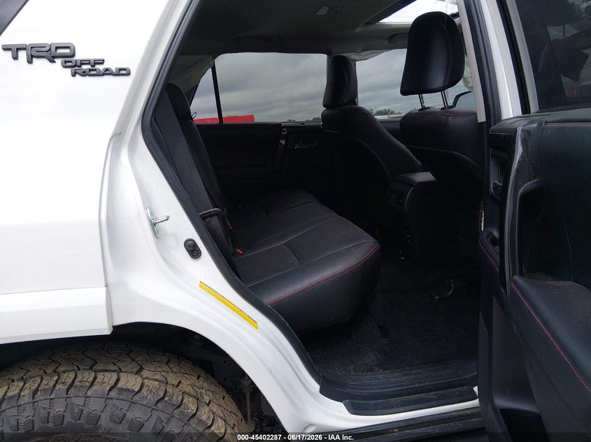 2018 Toyota 4runner VIN JTEBU5JR2J5530526 IAAI salvage auction — RIGHT FRONT, Salvage (Arkansas), sold $6,000 on 2026-07-22 (photo 8)