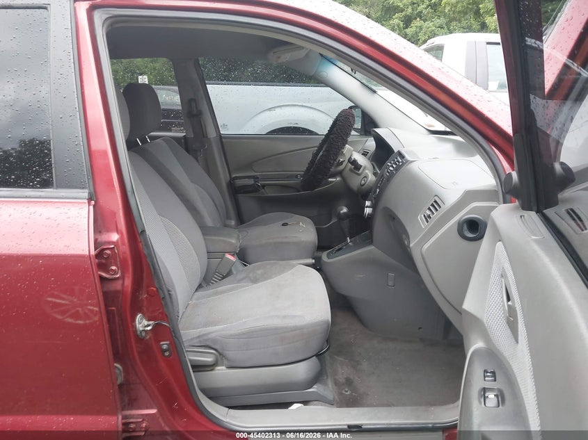 2007 Hyundai Tucson VIN KM8JM12B27U630985 IAAI salvage auction — NORMAL WEAR, Clear (Missouri), sold $550 on 2026-07-29 (photo 5)
