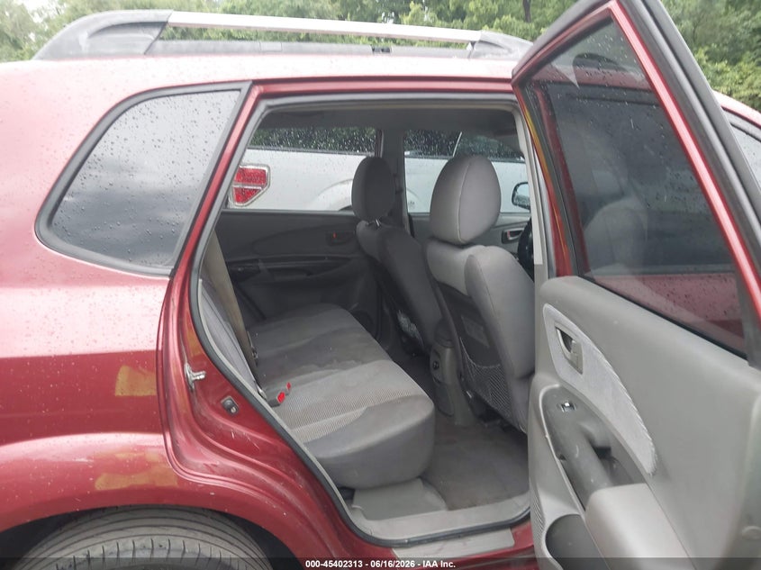 2007 Hyundai Tucson VIN KM8JM12B27U630985 IAAI salvage auction — NORMAL WEAR, Clear (Missouri), sold $550 on 2026-07-29 (photo 8)